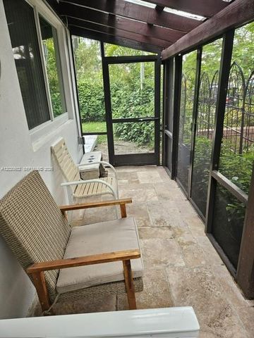 4512 Seagrape Dr 1, Lauderdale By The Sea, FL 33308