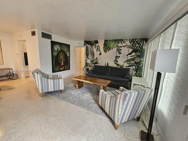 4512 Seagrape Dr 1, Lauderdale By The Sea, FL 33308