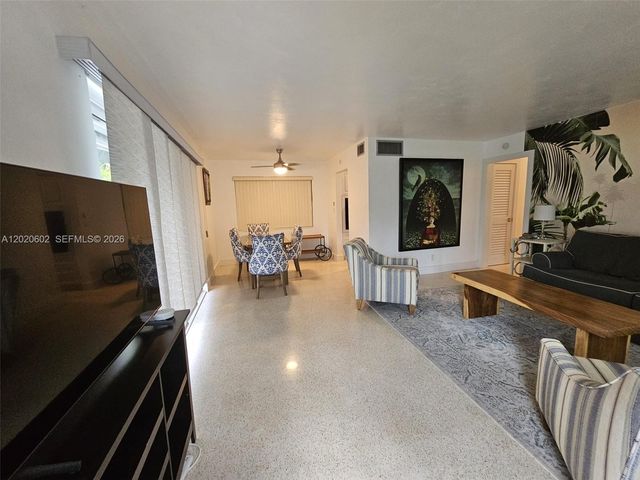 4512 Seagrape Dr 1, Lauderdale By The Sea, FL 33308