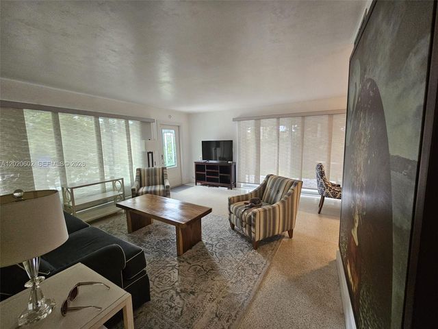 4512 Seagrape Dr 1, Lauderdale By The Sea, FL 33308