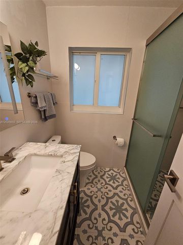 4512 Seagrape Dr 1, Lauderdale By The Sea, FL 33308