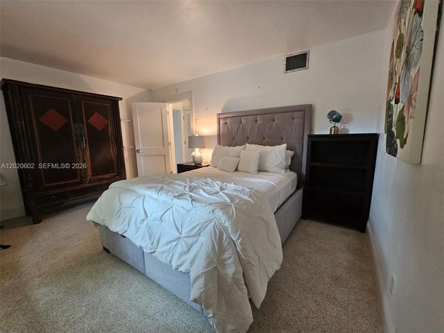 4512 Seagrape Dr 1, Lauderdale By The Sea, FL 33308