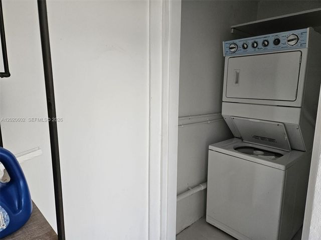 4512 Seagrape Dr 1, Lauderdale By The Sea, FL 33308