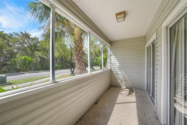 8350 SAVANNAH TRACE CIRCLE 1703, Tampa, FL 33615