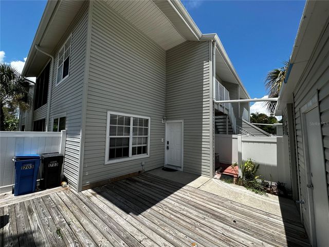 8350 SAVANNAH TRACE CIRCLE 1703, Tampa, FL 33615