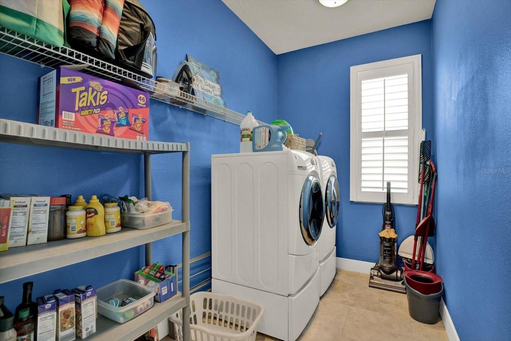 Image 23 of property listing at 804 SANDY TRAIL PLACE, Brandon, FL 33511