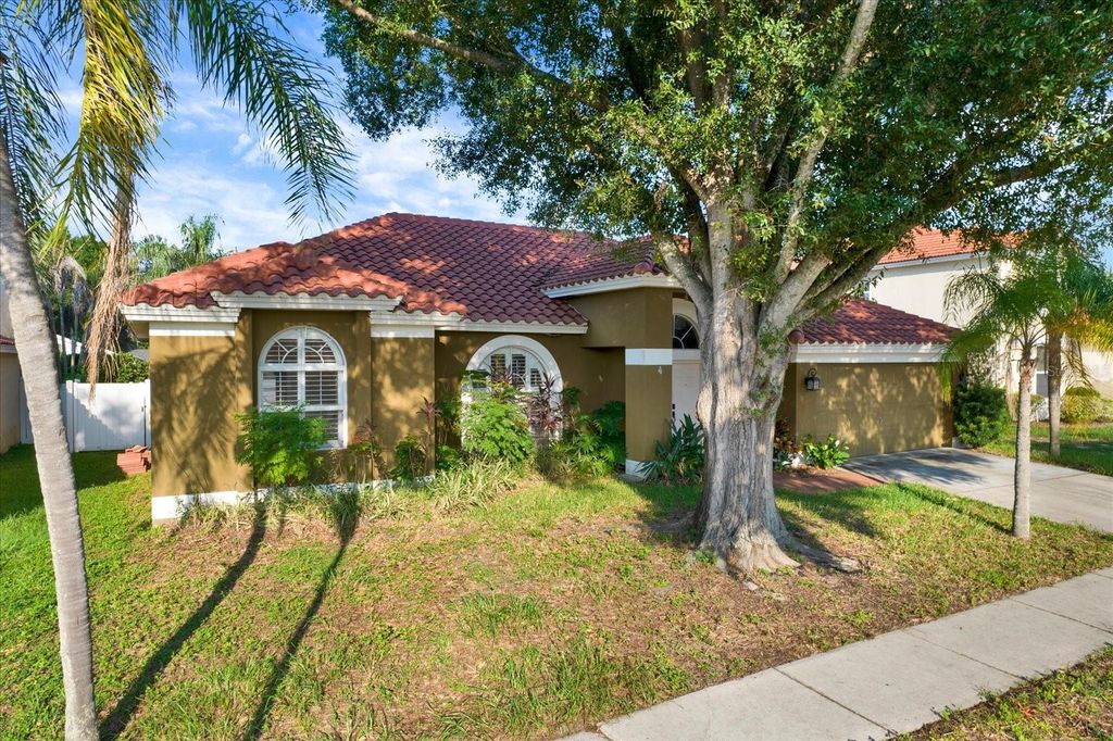 Image 30 of property listing at 804 SANDY TRAIL PLACE, Brandon, FL 33511