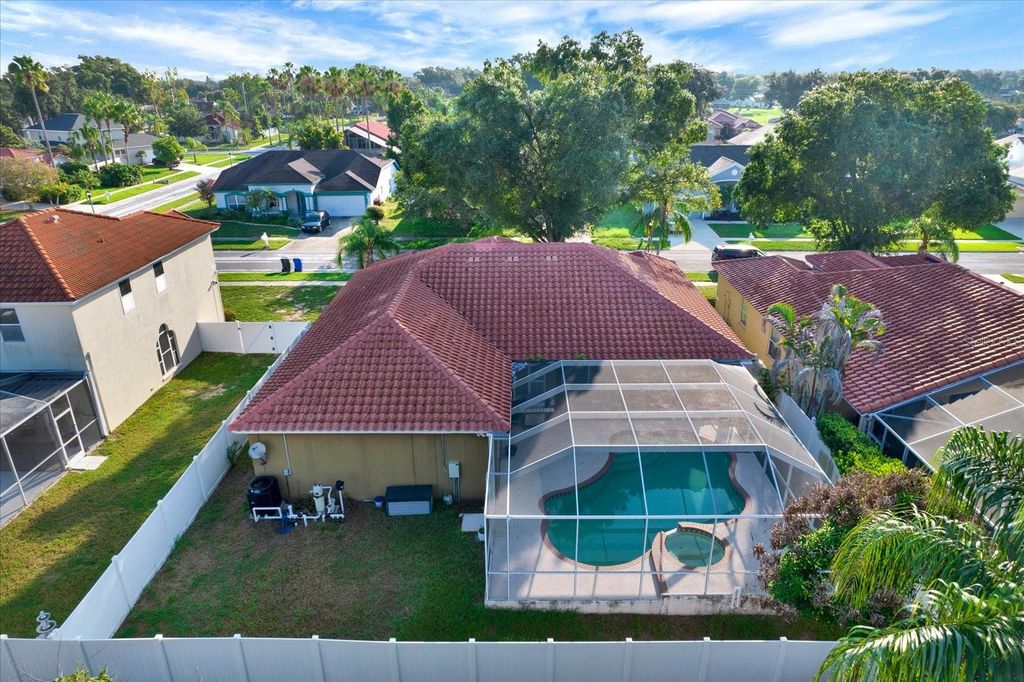 Image 31 of property listing at 804 SANDY TRAIL PLACE, Brandon, FL 33511