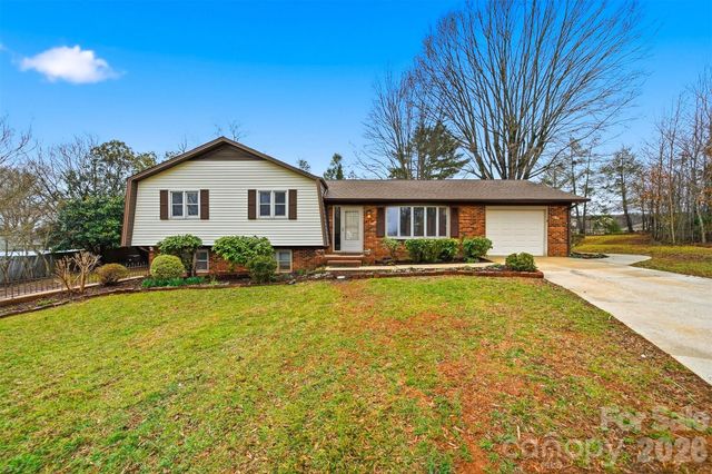 4776 Kennedy Street, Hickory, NC 28602