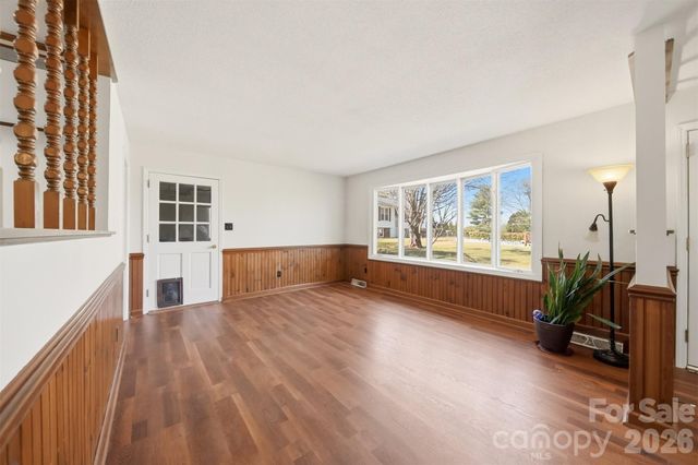 4776 Kennedy Street, Hickory, NC 28602