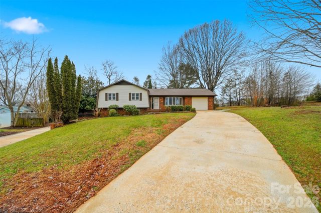 4776 Kennedy Street, Hickory, NC 28602