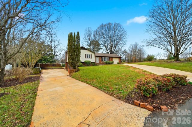 4776 Kennedy Street, Hickory, NC 28602