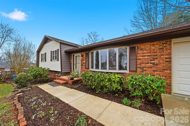 4776 Kennedy Street, Hickory, NC 28602