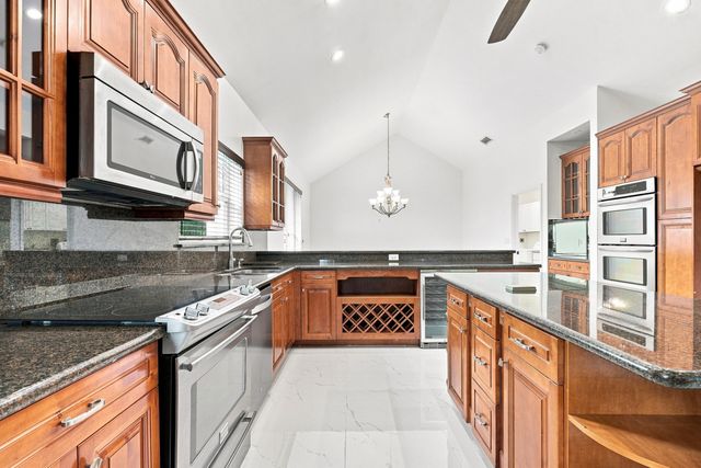 6799 Augusta Court, West Palm Beach, FL 33412