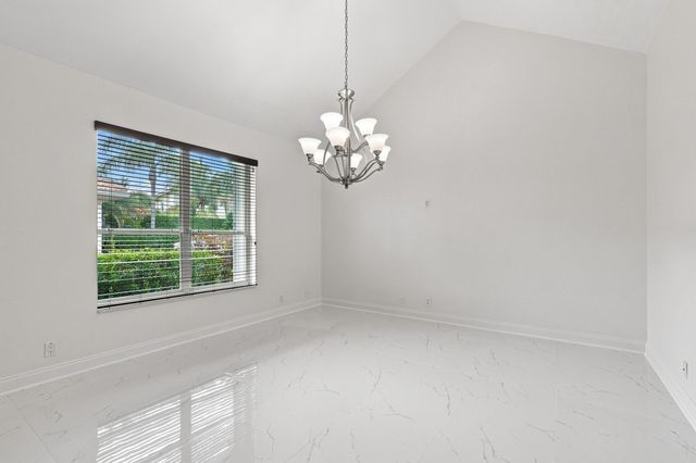 6799 Augusta Court, West Palm Beach, FL 33412