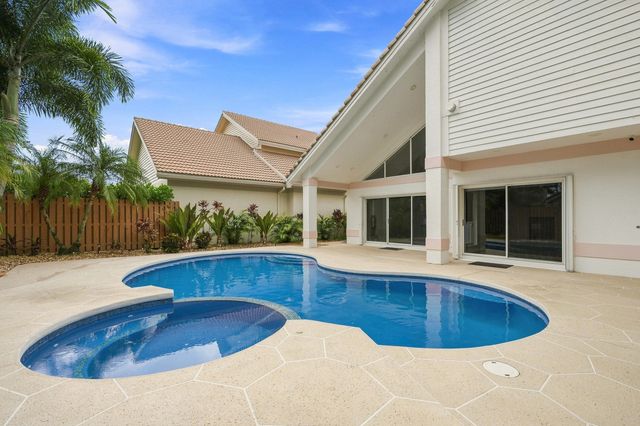 6799 Augusta Court, West Palm Beach, FL 33412
