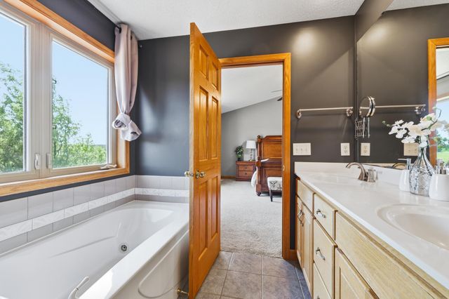 6499 160th Street E, Hastings, MN 55033