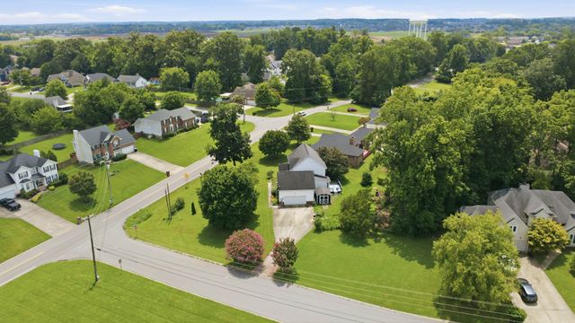 3490 Barkers Mill Rd, Clarksville, TN 37042