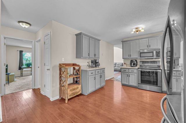 3490 Barkers Mill Rd, Clarksville, TN 37042