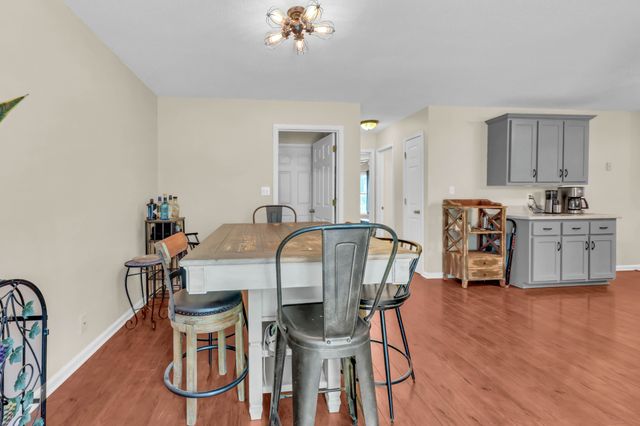 3490 Barkers Mill Rd, Clarksville, TN 37042