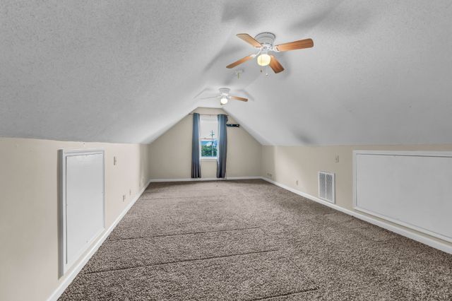 3490 Barkers Mill Rd, Clarksville, TN 37042