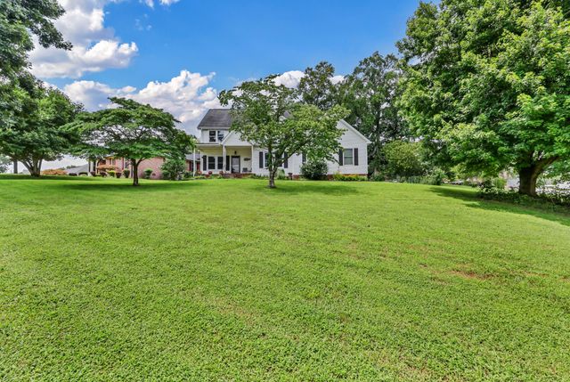 3490 Barkers Mill Rd, Clarksville, TN 37042