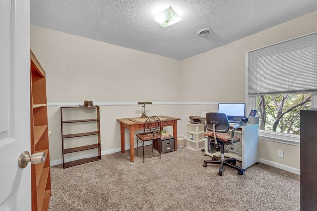 3490 Barkers Mill Rd, Clarksville, TN 37042