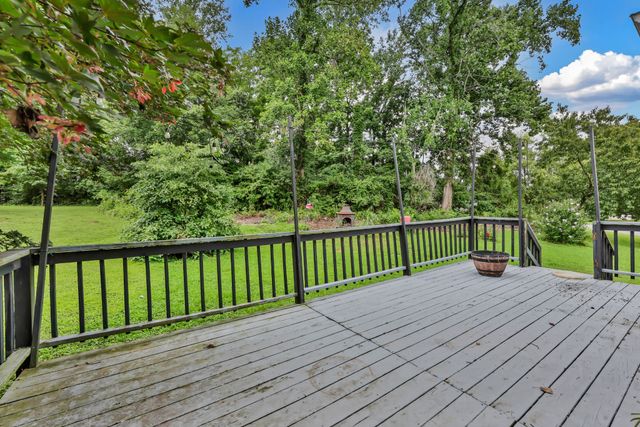 3490 Barkers Mill Rd, Clarksville, TN 37042