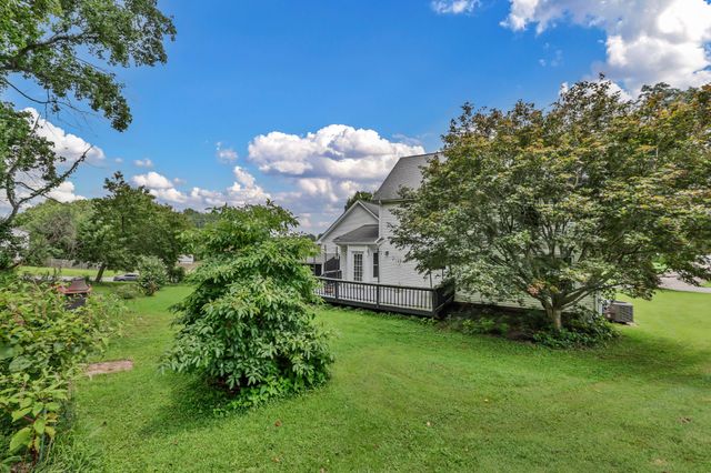 3490 Barkers Mill Rd, Clarksville, TN 37042