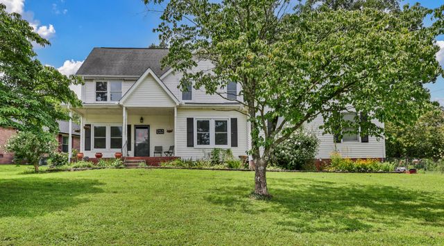 3490 Barkers Mill Rd, Clarksville, TN 37042