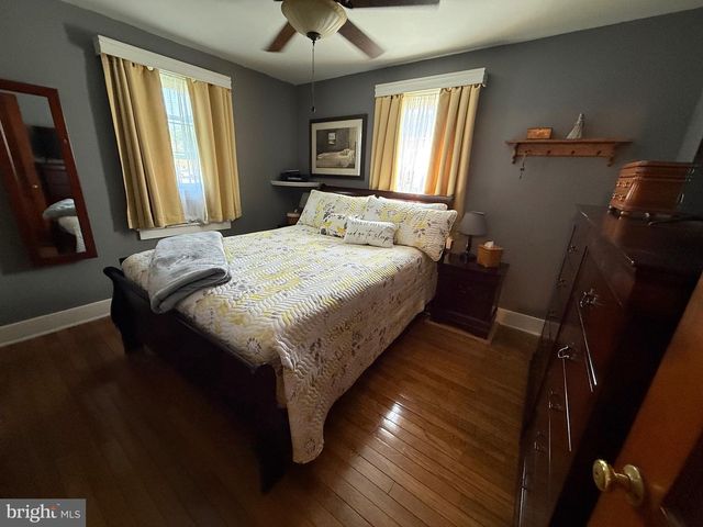345 E HIGH ST, Middletown, PA 17057