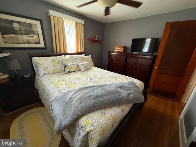 345 E HIGH ST, Middletown, PA 17057