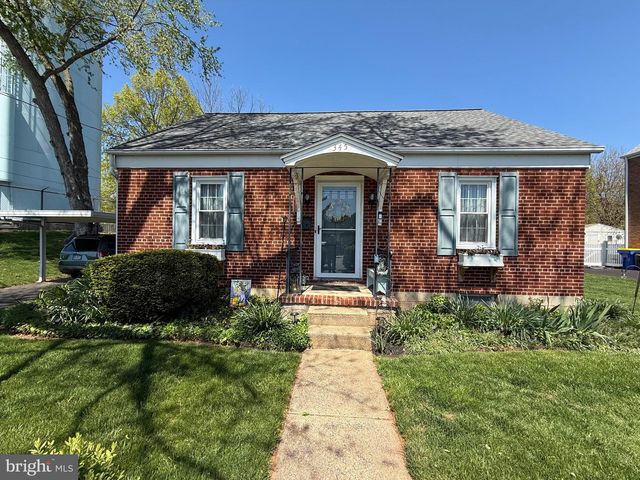 345 E HIGH ST, Middletown, PA 17057