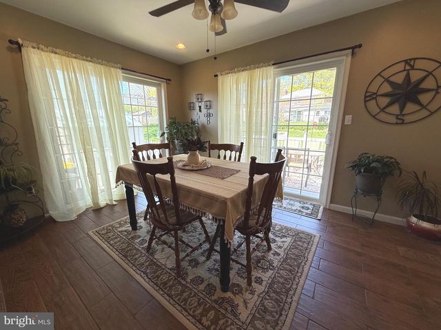 345 E HIGH ST, Middletown, PA 17057