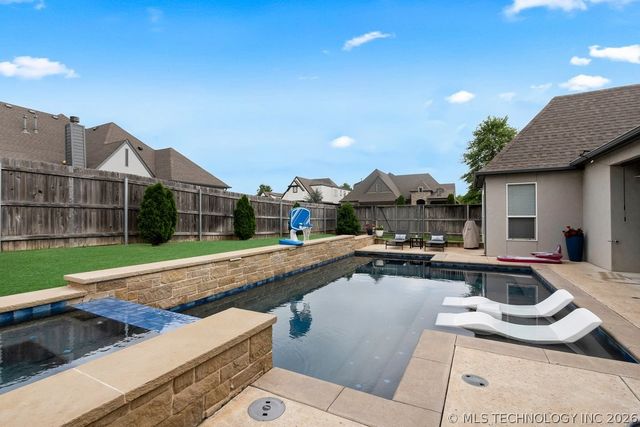 12454 S 105th Avenue E, Bixby, OK 74008