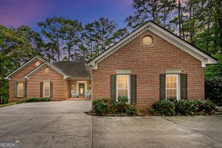 205 Wyngate Circle, Fayetteville, GA 30215