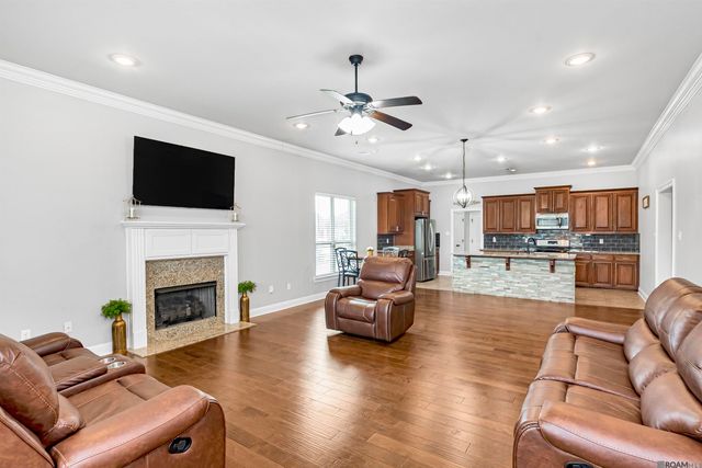 4084 Stonewall Dr, Addis, LA 70710