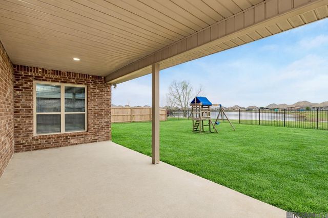 4084 Stonewall Dr, Addis, LA 70710