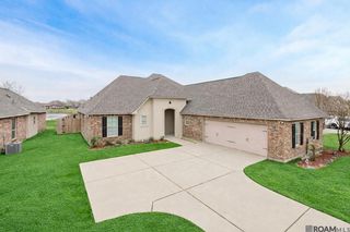 4084 Stonewall Dr, Addis, LA 70710