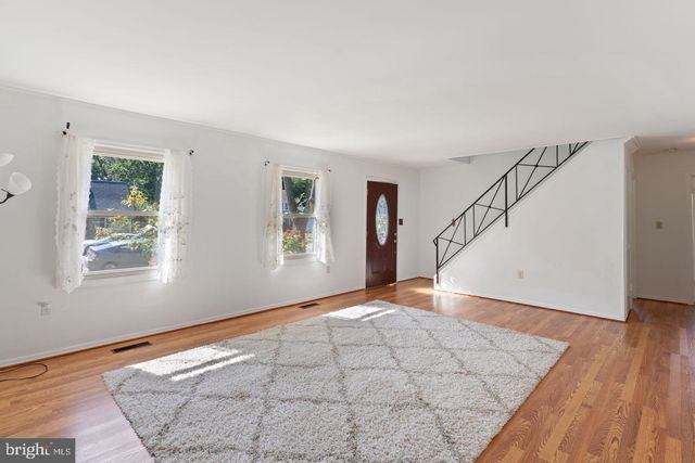 2914 STONYBROOK DR, Bowie, MD 20715