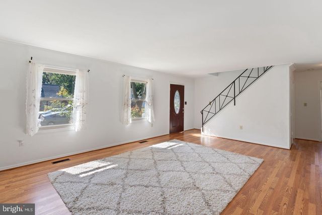 2914 STONYBROOK DR, Bowie, MD 20715