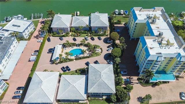 1910 Gulf Shore BLVD N 312, Naples, FL 34102