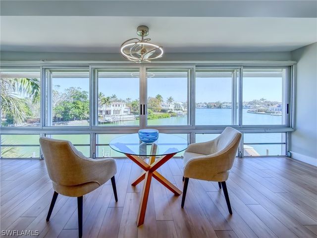 1910 Gulf Shore BLVD N 312, Naples, FL 34102