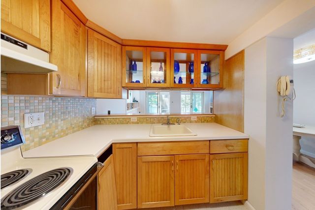 12 Downey Pl, Hopkinton, MA 01748