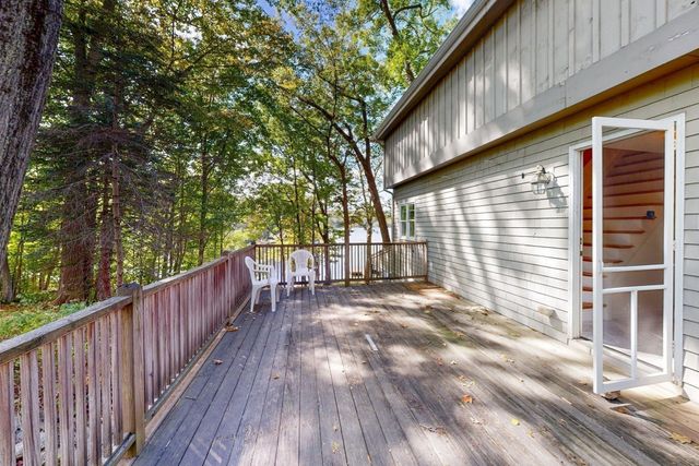 12 Downey Pl, Hopkinton, MA 01748
