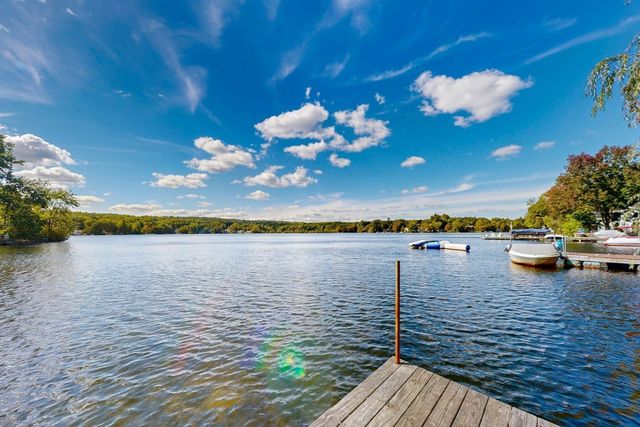 12 Downey Pl, Hopkinton, MA 01748