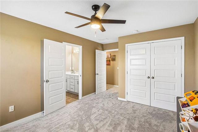 2100 Prairie Creek Drive, Kearney, MO 64060