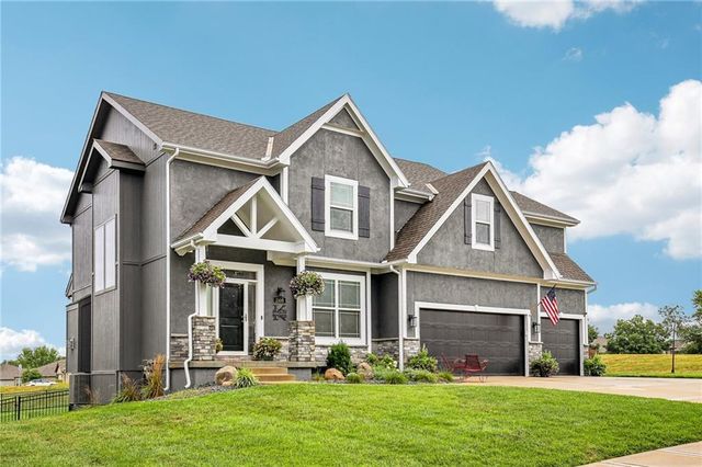 2100 Prairie Creek Drive, Kearney, MO 64060