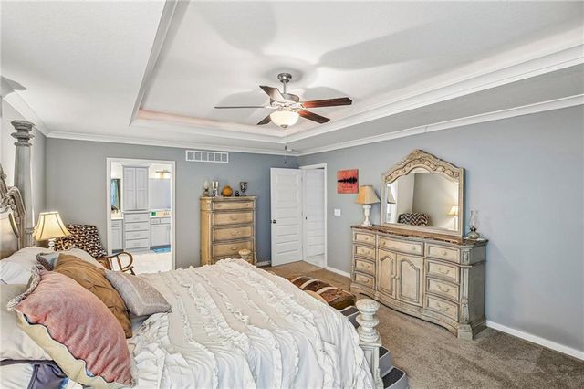 2100 Prairie Creek Drive, Kearney, MO 64060
