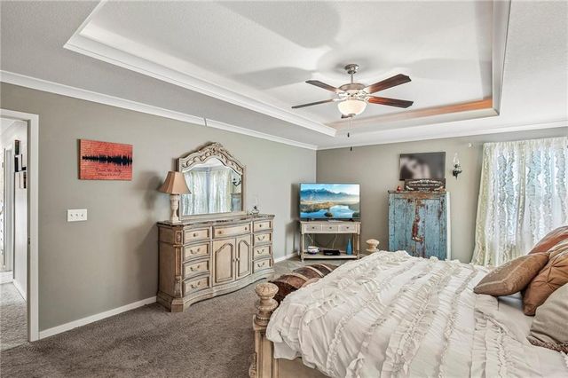 2100 Prairie Creek Drive, Kearney, MO 64060